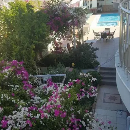 アパートホテル Unside 2*